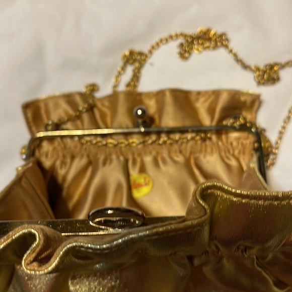 Vintage Clutch Purse Gold Metallic. - Picture 3 of 3